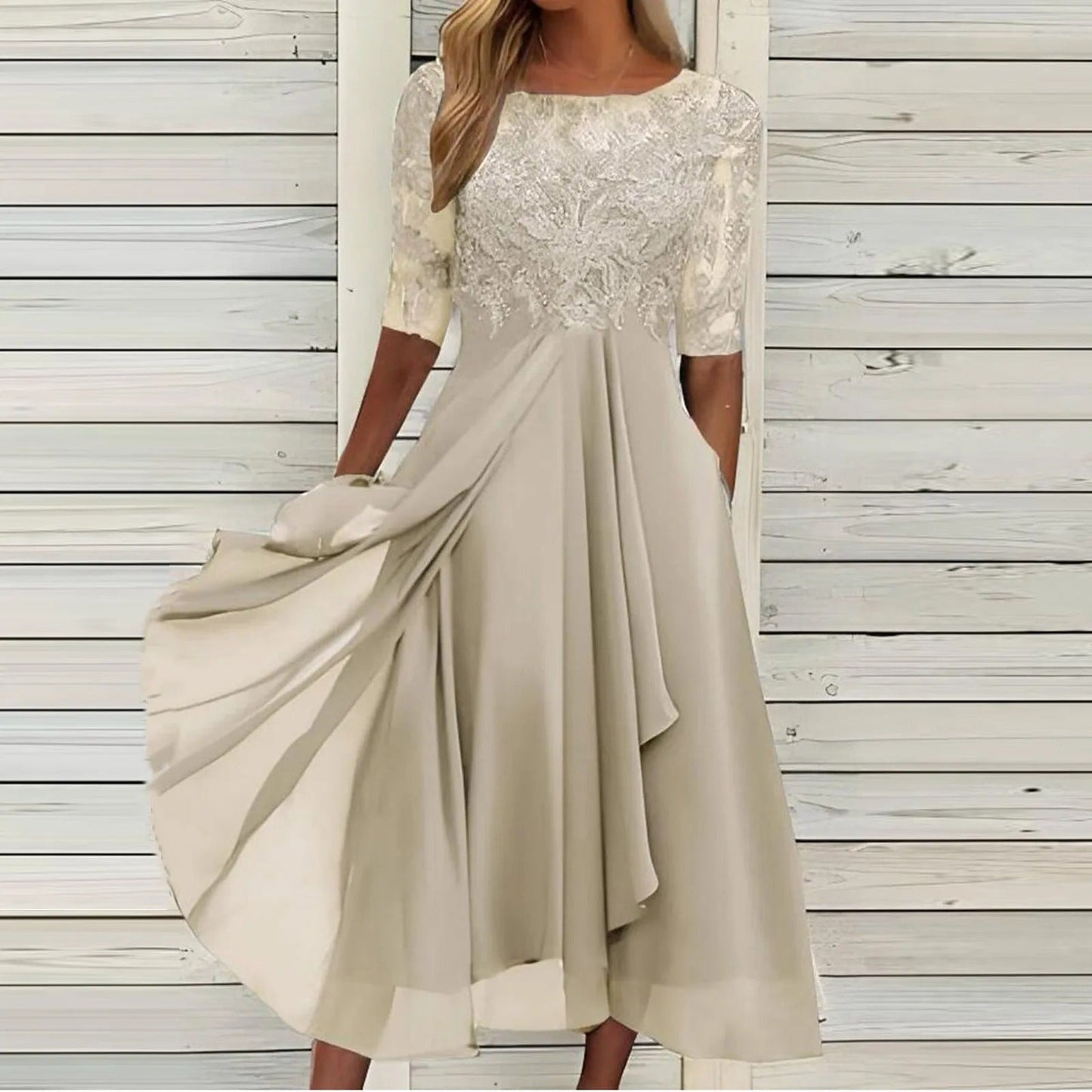 Zaria – La robe midi en dentelle qui vous va si bien